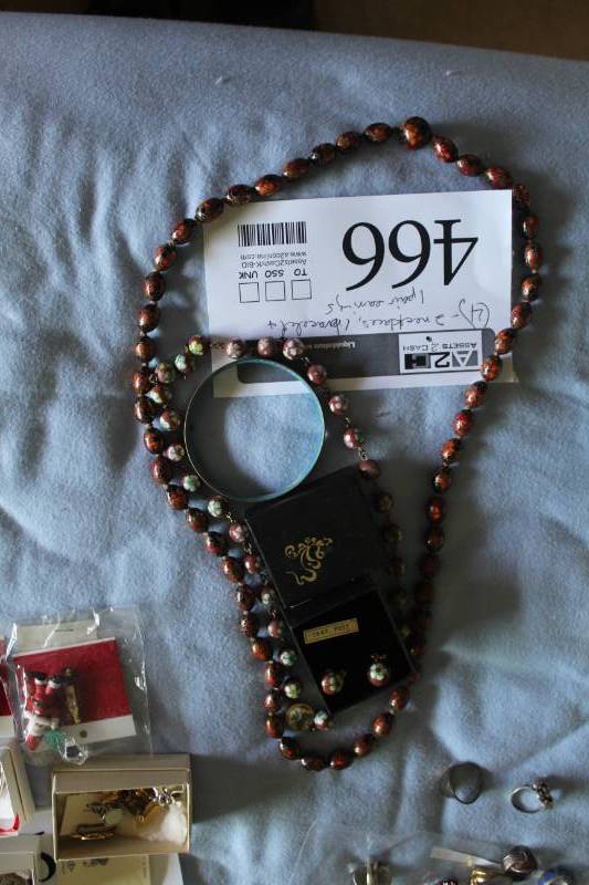 lot 466 image: 4-Piece Womens Matching Bead Necklaces, Bracelet, Earrings