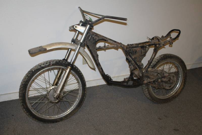 lot 461 image: 1975 Kawasaki K1 100 Motorcycle
