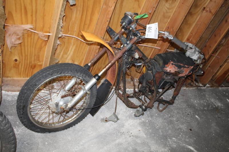 lot 464 image: 1971 Kawasaki F7 175 Motorcycle