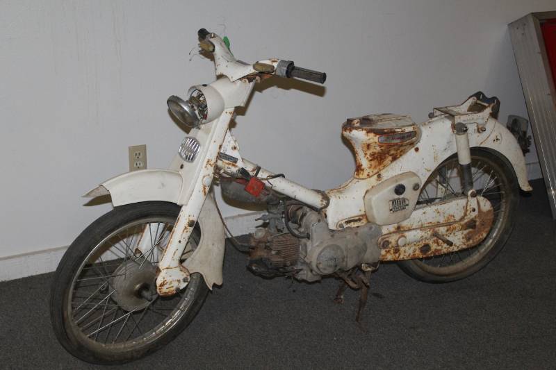 lot 110 image: 1966 Honda 50 Scooter