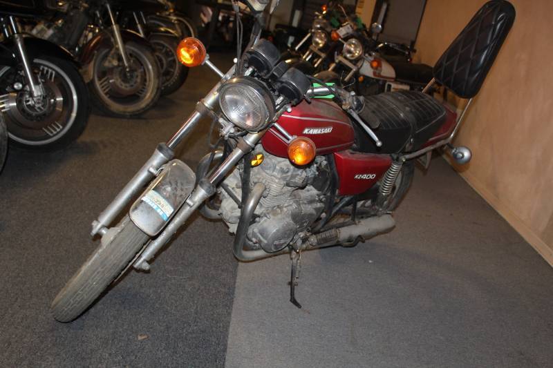 lot 9 image: 1978 Kawasaki KZ 400 Motorcycle