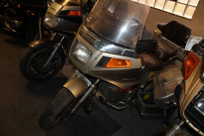lot 143 image: 1989 Kawasaki 1200 Voyager Motorcycle
