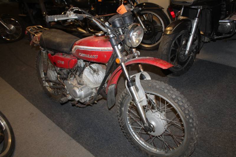 lot 19 image: 1972 Kawasaki F7 175 Motorcycle