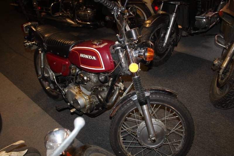 lot 20 image: 1972 Honda CL 175 Motorcycle