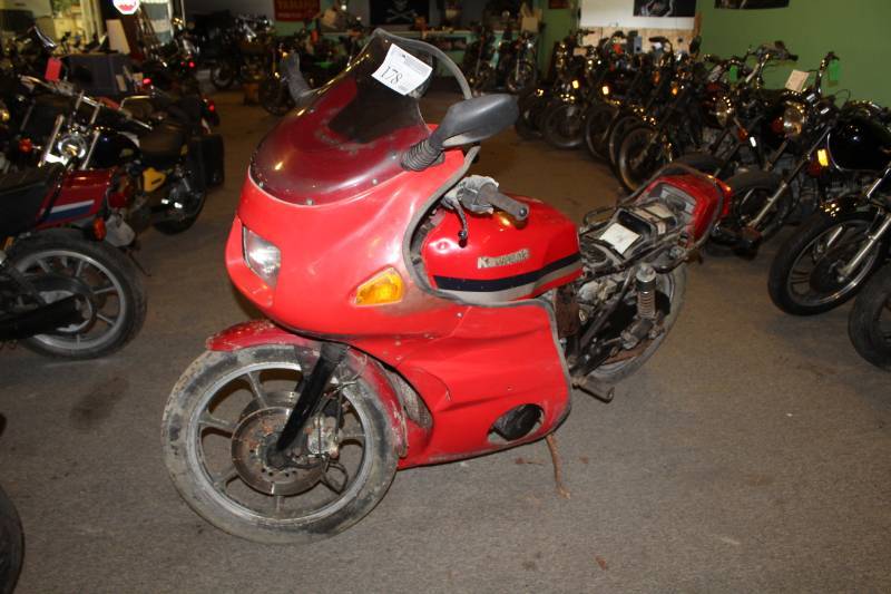 lot 178 image: 1981 Kawasaki GPZ 1100 Motorcycle