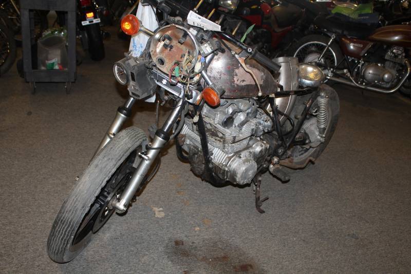 lot 186 image: 1982 Suzuki GS 650 GL Motorcycle