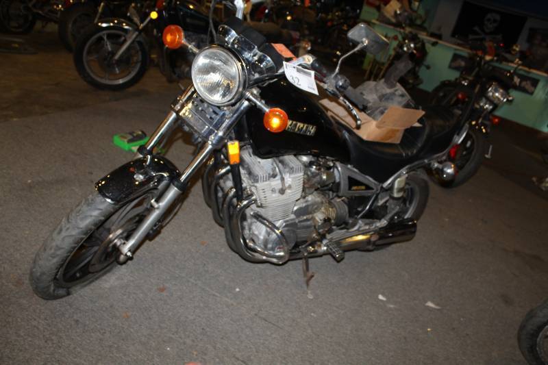 lot 32 image: 1982 Yamaha XS 1100 Maxim Motorcycle