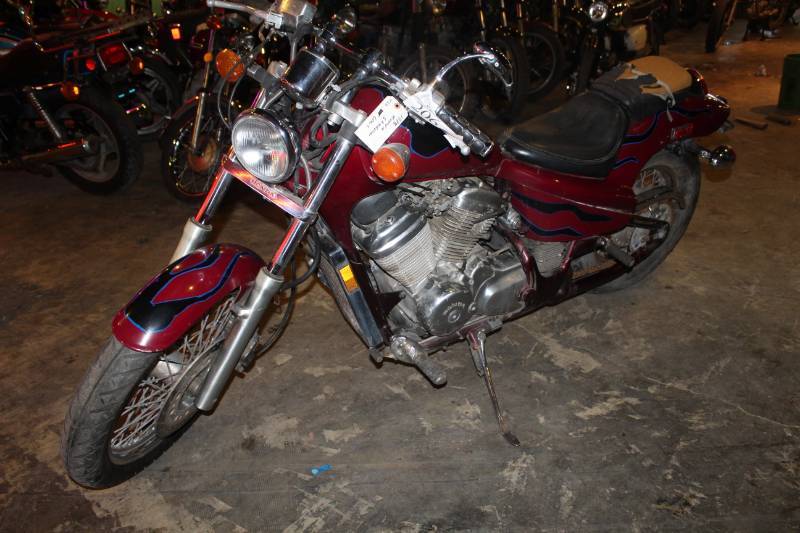 lot 206 image: 1988 Honda VLX 600 C Shadow Motorcycle