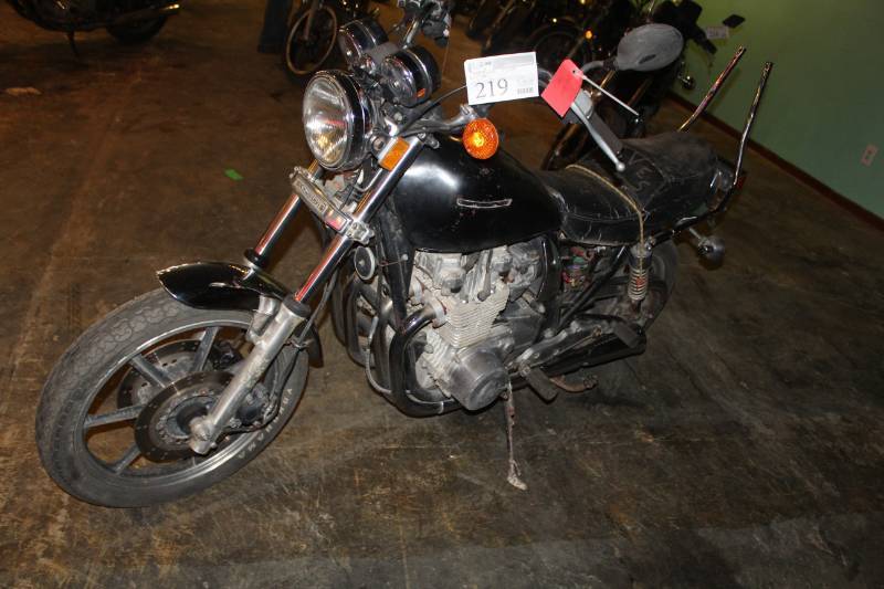 lot 219 image: 1982 Kawasaki KZ 1000 Motorcycle