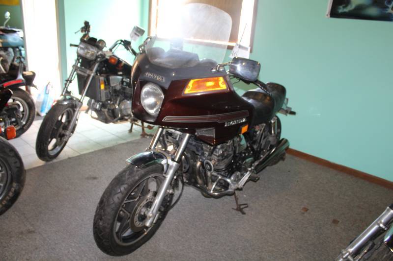 lot 46 image: 1983 Honda CB 1000 Custom Motorcycle