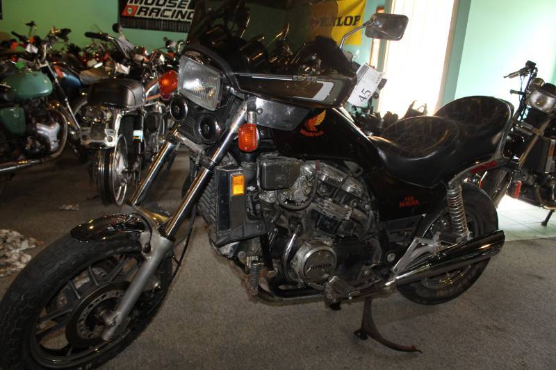 lot 45 image: 1983 Honda V65 Motorcycle