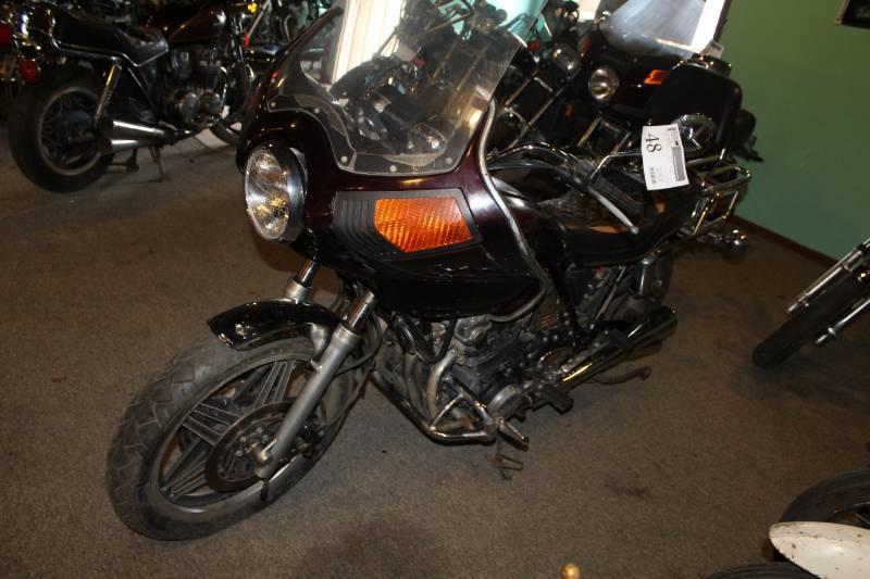 lot 48 image: 1982 Honda CB 900 Custom Motorcycle