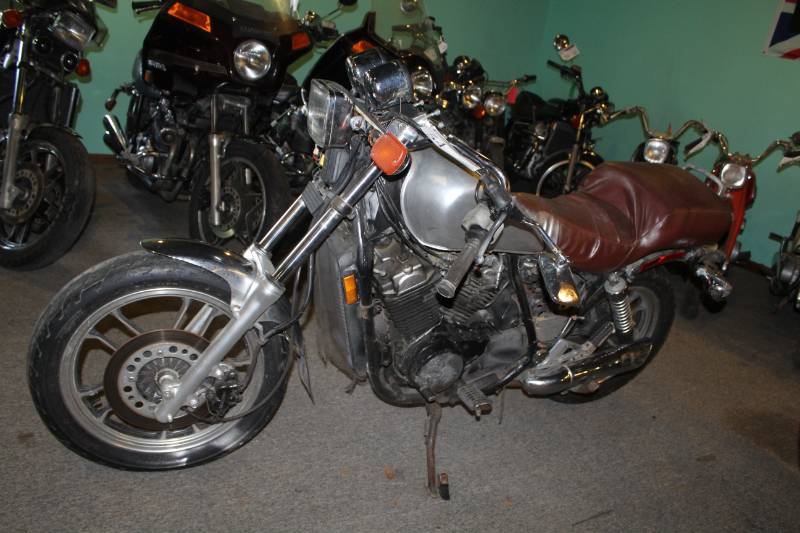 lot 54 image: 1984 Honda VT 500 Shadow Motorcycle