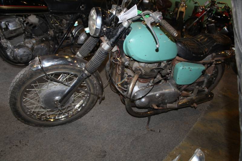 lot 56 image: 1969 Kawasaki W2 650 Motorcycle