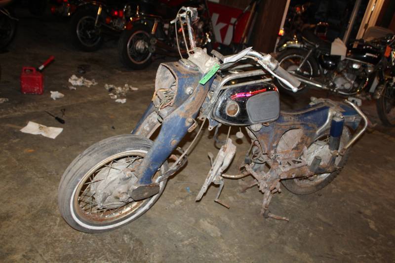 lot 62 image: 1965 Honda 305 Dream Motorcycle
