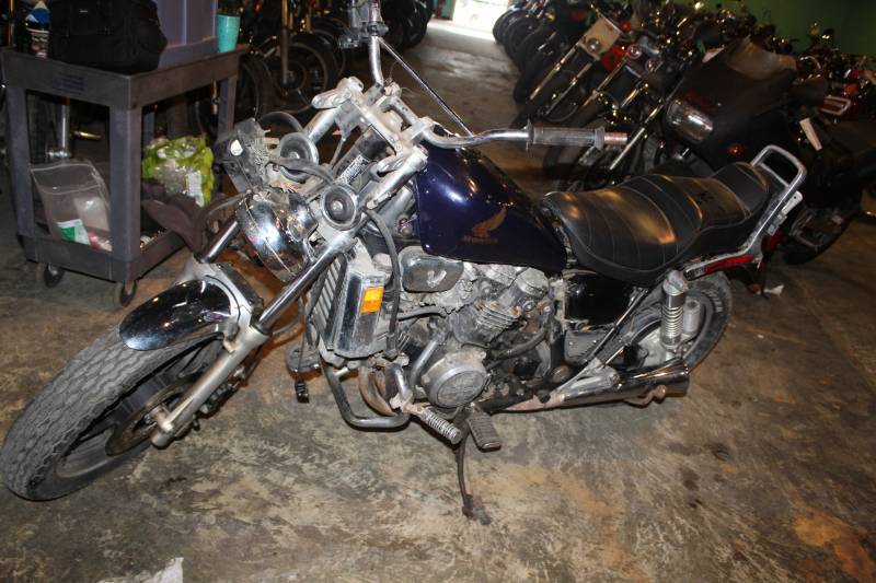 lot 67 image: 1982 Honda Magna V45 Motorcycle