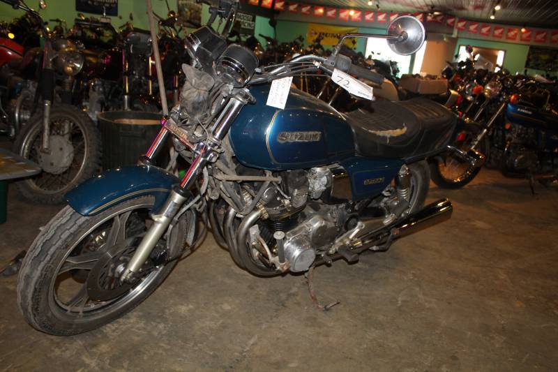 lot 72 image: 1983 Suzuki GS 850 G Motorcycle