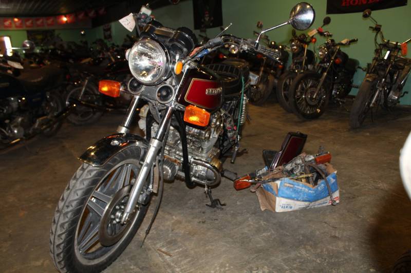 lot 73 image: 1979 Honda CB 750 LTD Motorcycle