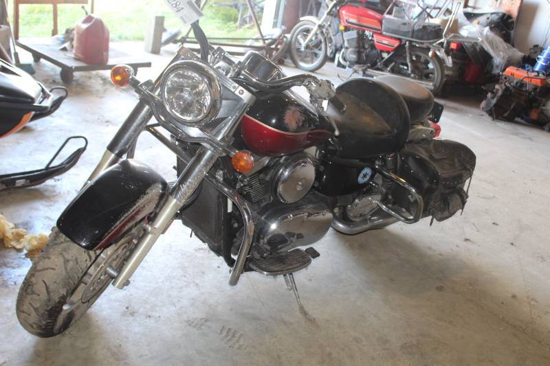 lot 284 image: 2002 Kawasaki VN 1500 L Motorcycle