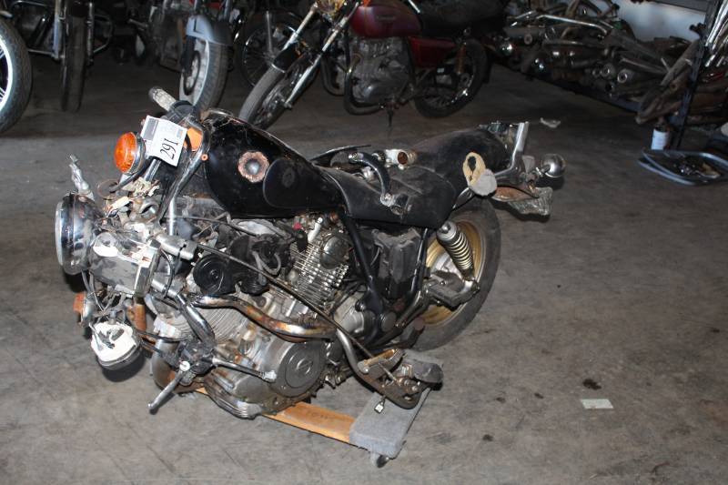 lot 291 image: 1981 Yamaha 750 Virago Motorcycle