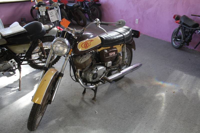 lot 314 image: 1974 CZ 175 Motorcycle