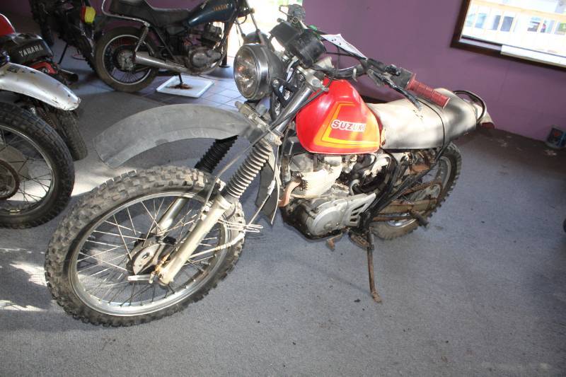 lot 324 image: 1982 Suzuki SP 250 Motorcycle
