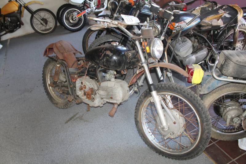 lot 333 image: 1971 Harley-Davidson 250350 Sprint Motorcycle
