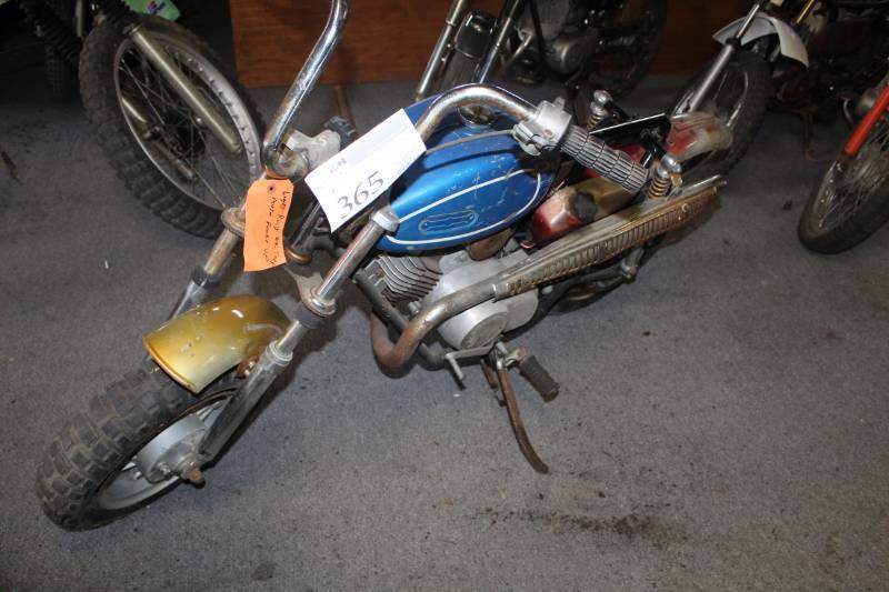 lot 365 image: 1971 Benelli  Mini Bike