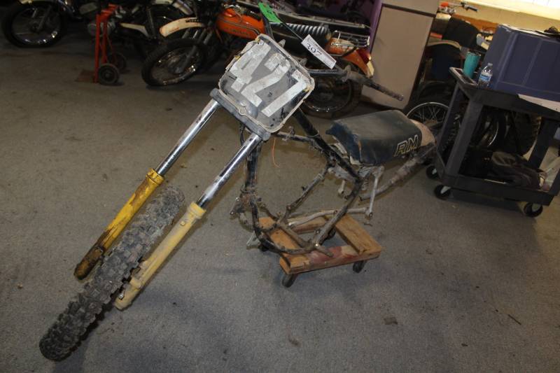 lot 397 image: 1982 Suzuki RM 125 D Motorcycle