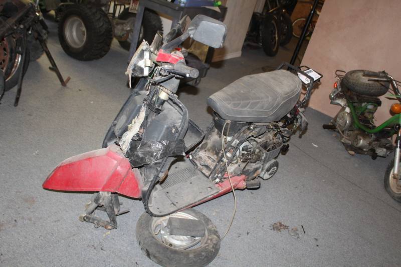 lot 404 image: Honda  Scooter