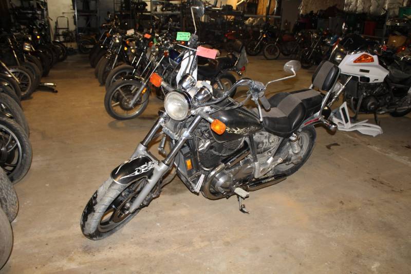 lot 100D image: 1985 Honda VT 1100 Shadow Motorcycle
