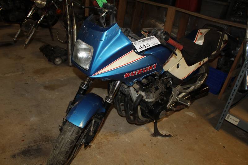lot 448 image: 1984 Suzuki GS 550 ES Motorcycle
