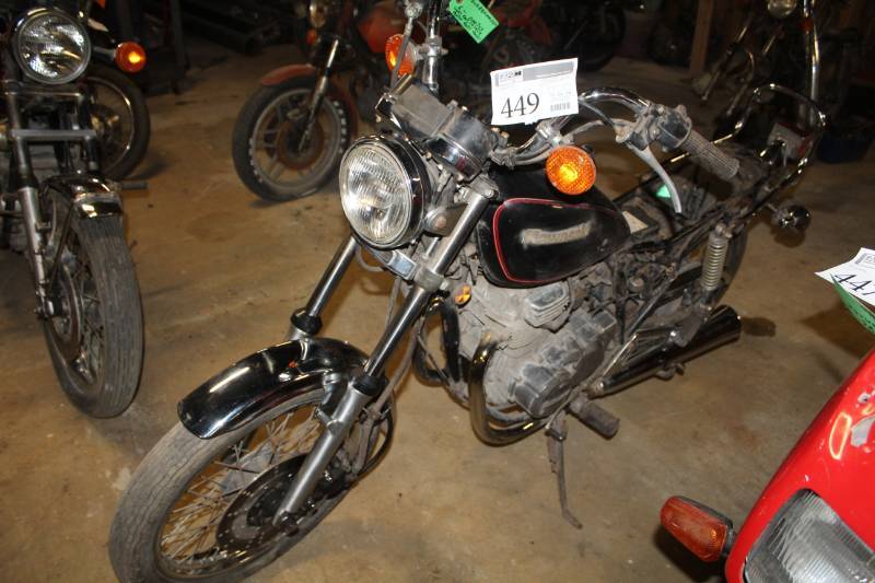 lot 449 image: 1981 Kawasaki KZ 305 A Motorcycle