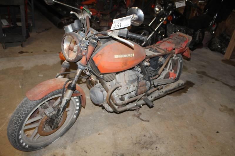 lot 451 image: 1978 Moto Guzzi V 50 500 Motorcycle