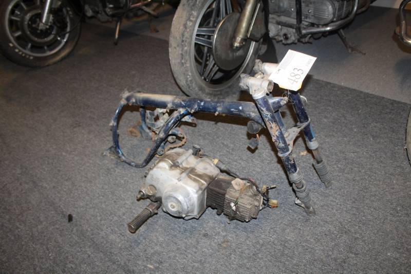 lot 483 image: Honda  Z50 Mini Bike