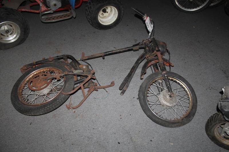 lot 499 image: 1966-1967 Sears Gilera 106 SS Motorcycle