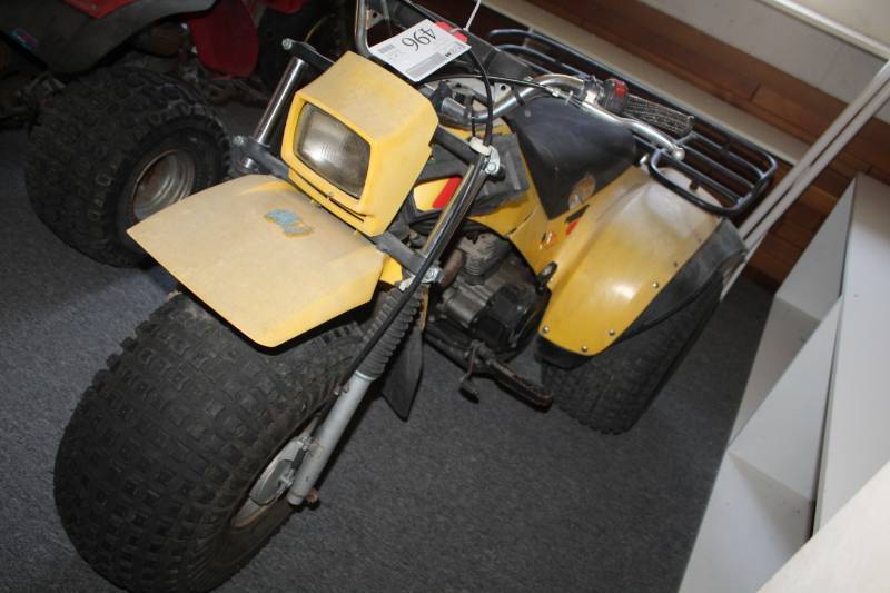 lot 496 image: Yamaha 200E 3-Wheel ATV