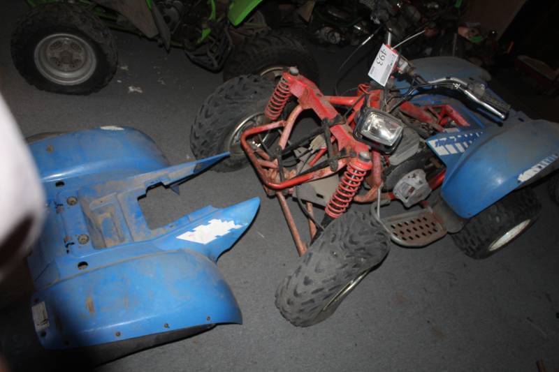 lot 493 image: Polaris  ATV 4x4