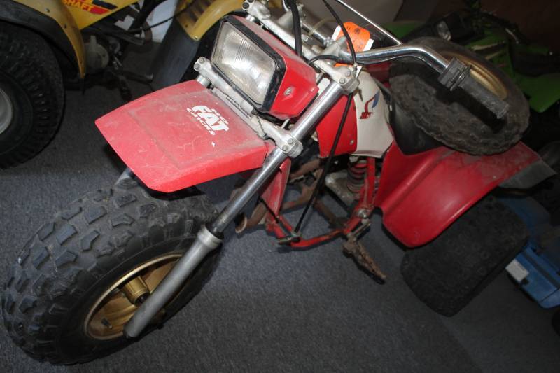 lot 495 image: 1984 Honda 200X 3-Wheel ATV