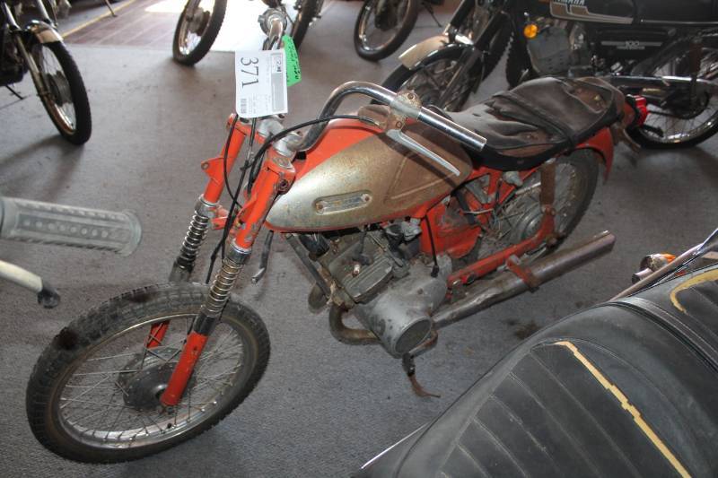 lot 371 image: 1967 Yamaha 100 Twin Jet Motorcycle