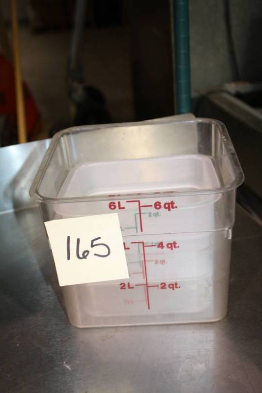 lot 165 image: Assorted Plastic Containers