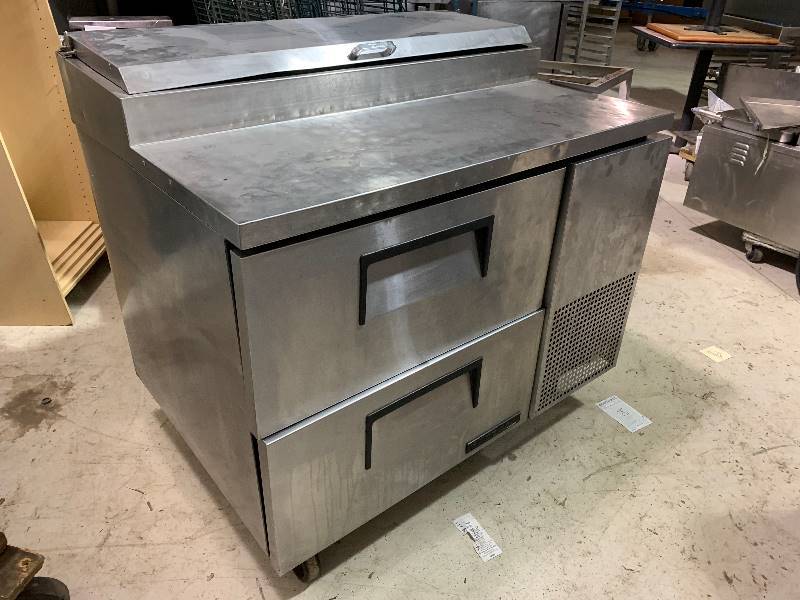 lot 19 image: True 44 Refrigerated Prep Table with 2 Drawersmod#TPP-44D-2&nbspNeeds door gasketsRuns Cools