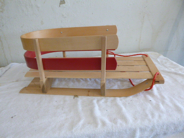 lot 14 image: Baby Sled