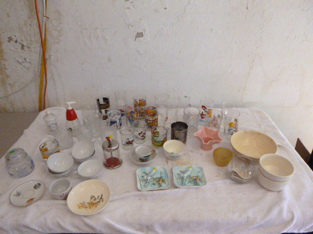 lot 84 image: Miscellaneous Glassware