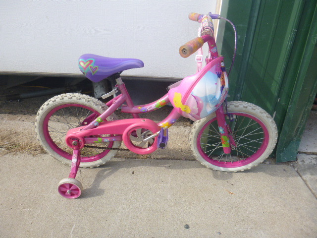 lot 55 image: Childs Barbie Training Wheel Bicycle