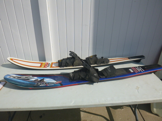 lot 62 image: 2 Slalom Water Skis