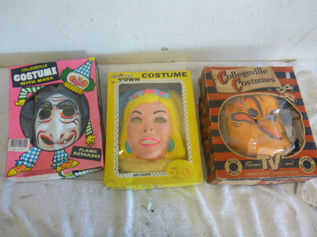 lot 101 image: Vintage Costumes