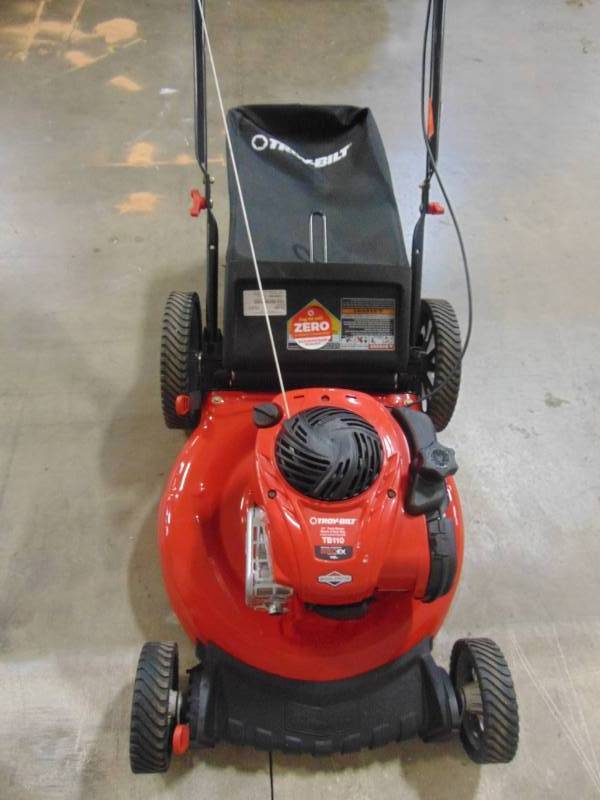 lot 300 image: Troy-bilt 21 in. 140 cc 550ex Series Briggs & Stratton Gas Walk Behind Push Mower with 2-in-1 cutting TriAction Cutting System TB110