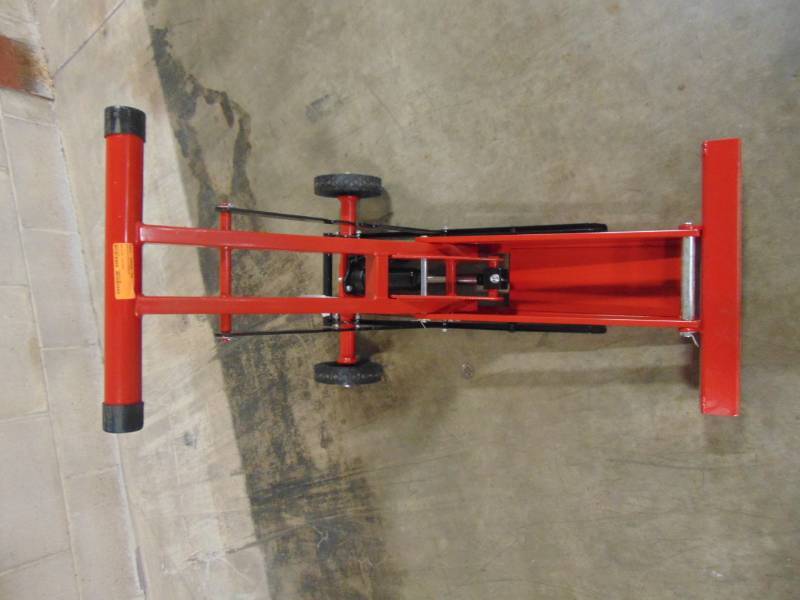 lot 327 image: MoJack HDL 500 Lawn Mower Lift 45501