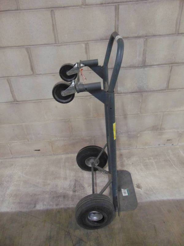 lot 344 image: Milwaukee 800 lb. Capacity 2-in-1 Convertible Hand Truck CHT800P